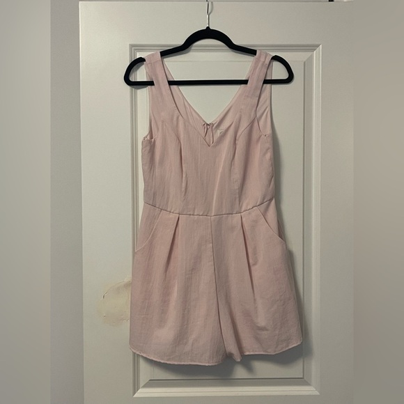 Francesca's Collections Pants - Francesca's Collections Light Pink Sleeveless Romper with pockets!